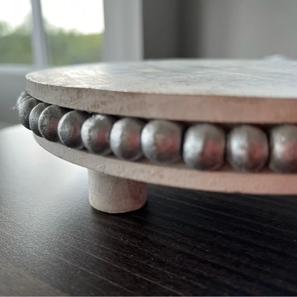 Small Round Display Plate - Picture 2 of 3